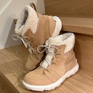 Sorel Tan Suede Boots with White Sherpa Lining